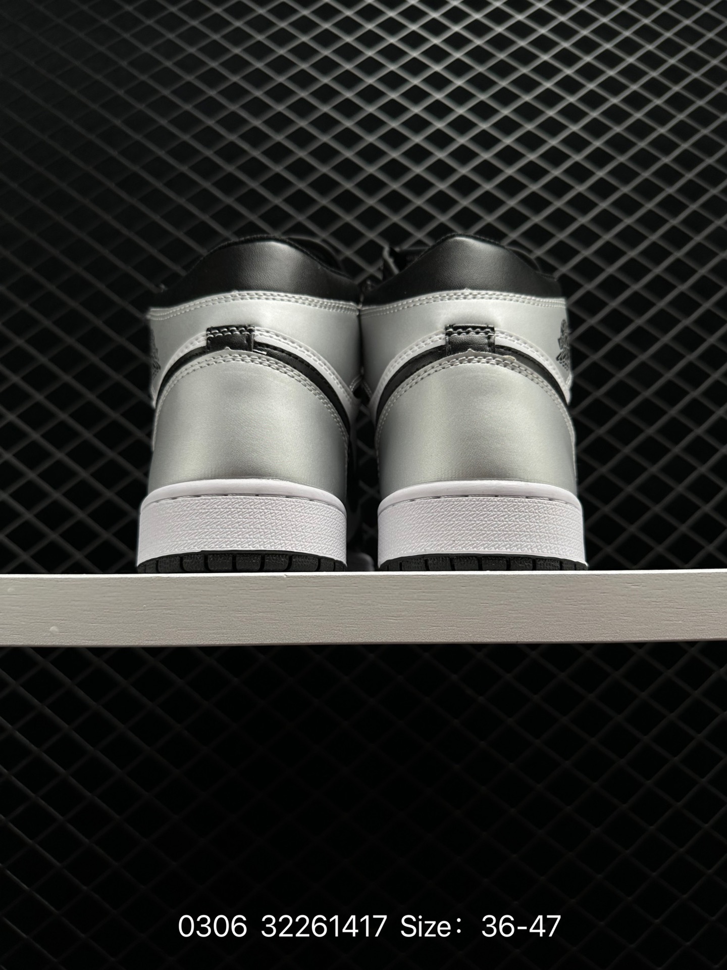 Air Jordan 1 Retro WMNS “Satin Snake”